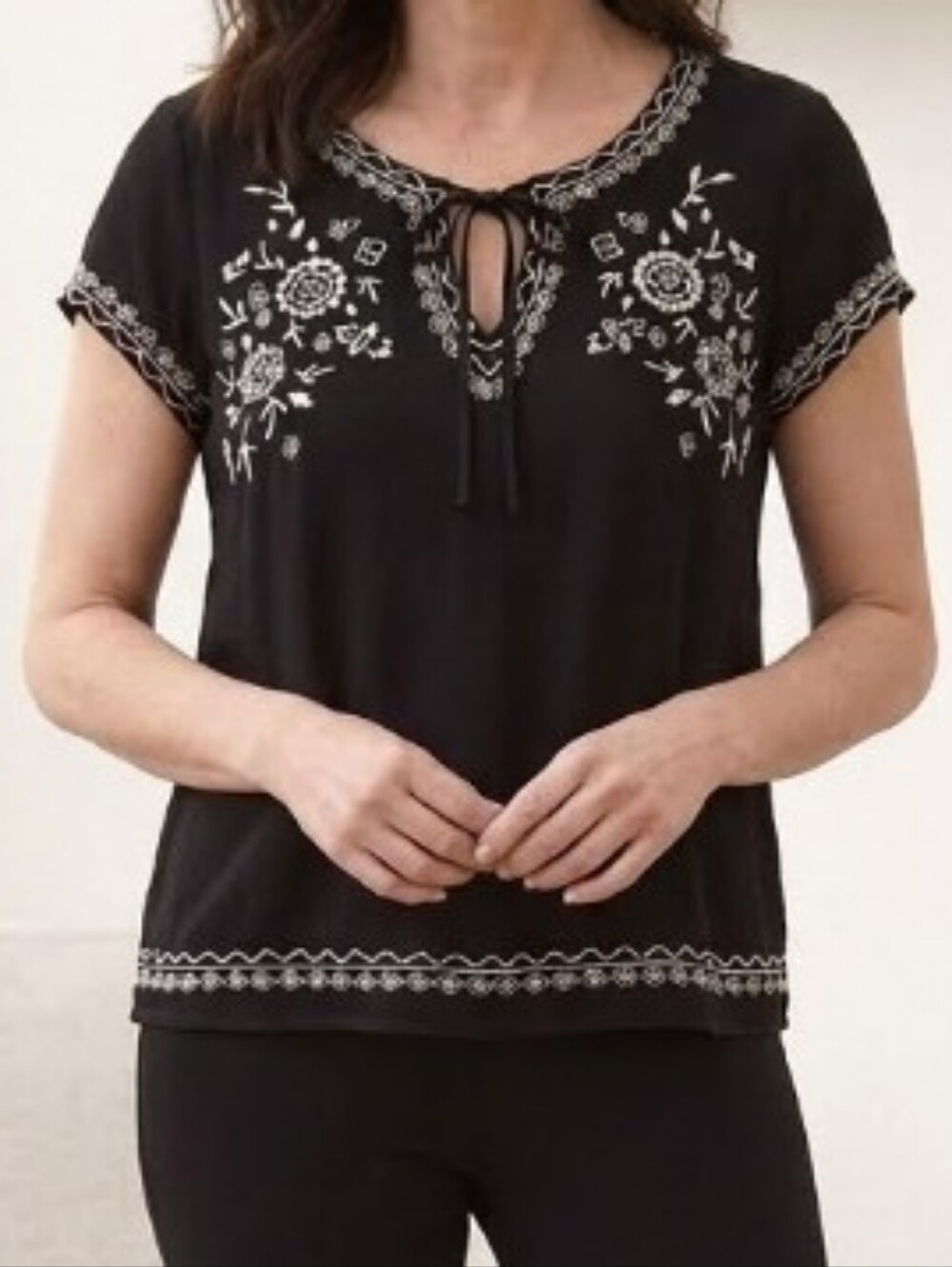 Maurices Black V-Neck Embroidered Floral Top Size M